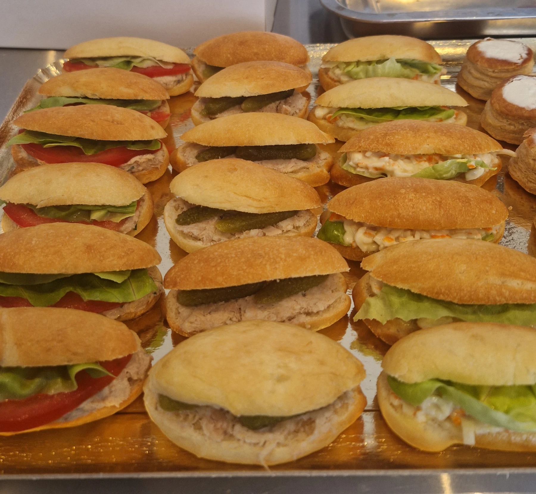 Navettes garnies apéritif dinatoire granville (50)